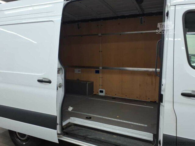 Furgão Mercedes-Benz Sprinter 317 CDI,L2H2,Automatik,Kamera,Navi