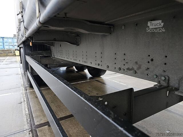 Schiebeplanen SCHMITZ SCB*S3T 2 TONS BÄR LIFT