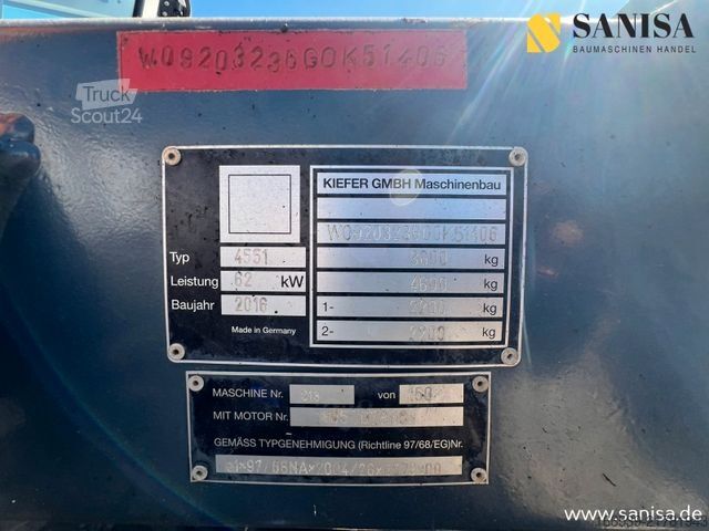 Minikoparka  BOKI 4551/Kiefer/Friedhofsbagger/4x4