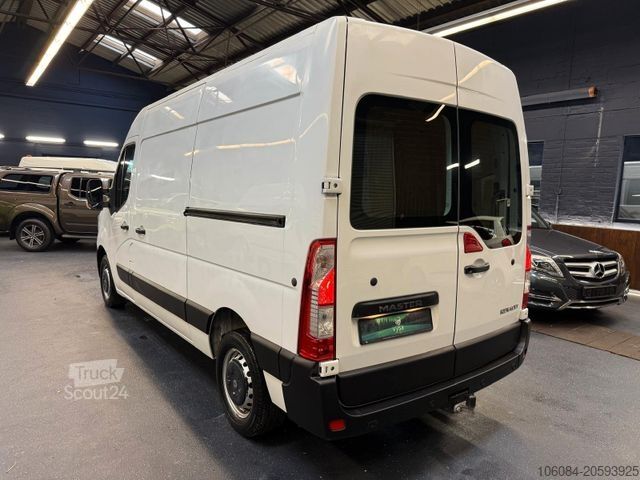 Furgoneta de caja alta RENAULT Master Kasten L2-H2  Klima Tempomat AHK 2,5T