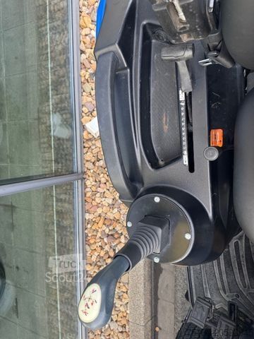 Traktor  Solis 26 HST M5 4WD Traktor Trecker Frontlader