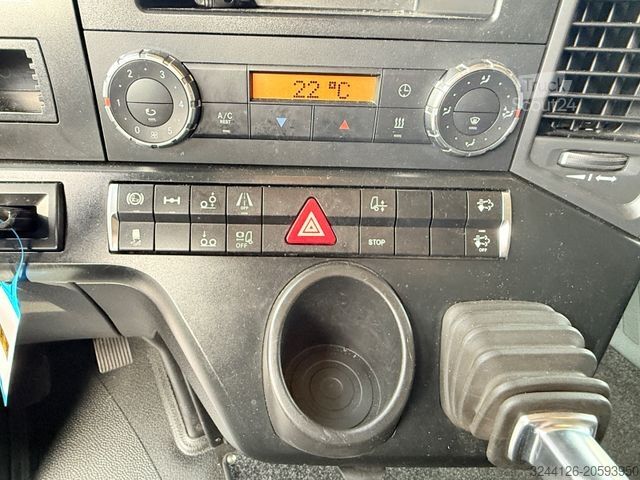 Felépítménycserélő teherautó MERCEDES-BENZ FAHRSCHULE/Actros2540/6x2/5Sitze/Veigel-Pedale