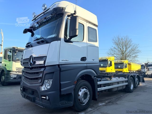 Wechselfahrgestell LKW MERCEDES-BENZ Actros2540/6x2/92TKM/Fahrschule/(kein2542-2545)