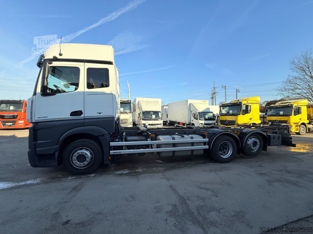 Vaihtolavakuorma-auto MERCEDES-BENZ Actros2540/6x2/92TKM/Fahrschule/(kein2542-2545)