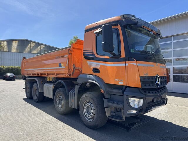3-suuntainen kippi Mercedes-Benz AROCS 3246 8x4 EURO6 WYWROTKA TRÓJSTRONNA Z BOR...
