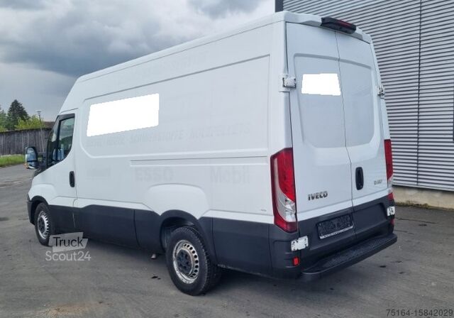 Kapalı kasa kamyonet yüksek Iveco 35-170