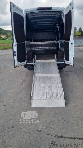 Kapalı kasa kamyonet yüksek Iveco 35-170
