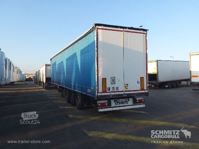 Auflieger mit Pritsche & Plane Schmitz Cargobull Semitrailer Curtainsider Standard