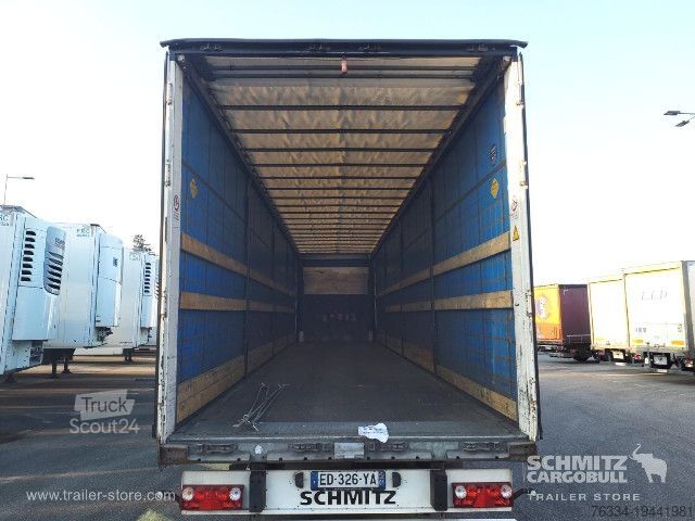 Auflieger mit Pritsche & Plane Schmitz Cargobull Semitrailer Curtainsider Standard