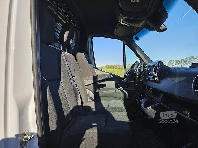 Karavan sa visokim krovom MERCEDES-BENZ SPRINTER 317 L2H2 Mbux RWD Euro6!