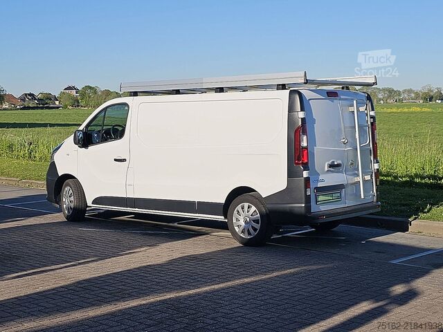 Комби с висок покрив NISSAN NV 300 2.0 DCI 120 L2H1