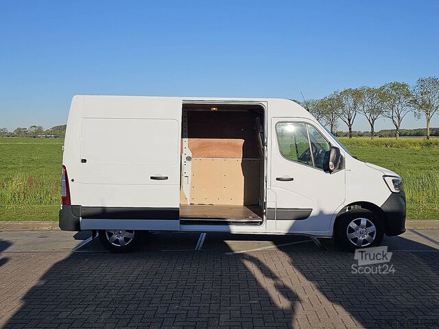 Комби с висок покрив RENAULT MASTER 2.3 L2H2 135Pk Euro6 AC!