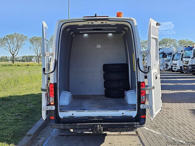 Kufor VOLKSWAGEN CRAFTER 2.0 L3H3 Navi Euro6 AC!