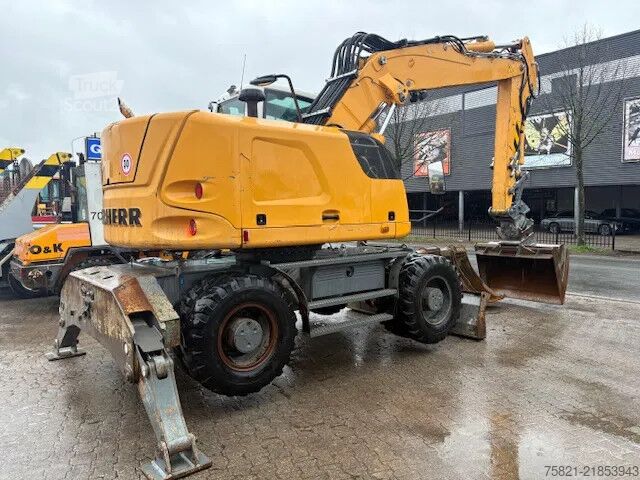 حفارة ذات عجلات Liebherr A918 Compact
