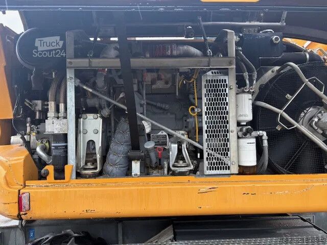 حفارة ذات عجلات Liebherr A918 Compact