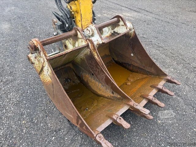 Машина за пътно строителство New Holland WE 150 RR