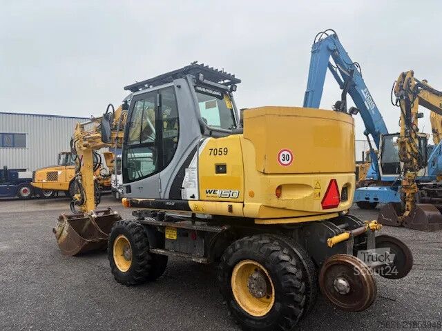 Машина за пътно строителство New Holland WE 150 RR