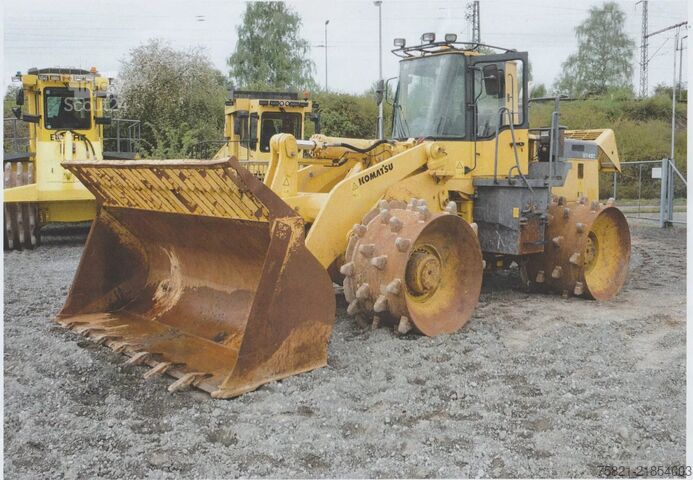 Compactador de residuos Komatsu WF 450