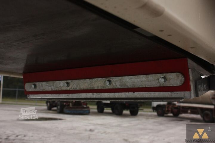 PĀRVADES JOMA Xrok Transporter 8030E