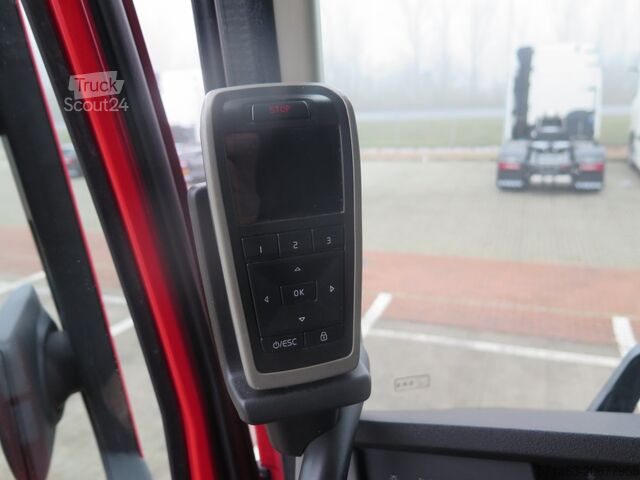 Trattore standard Volvo FH 460