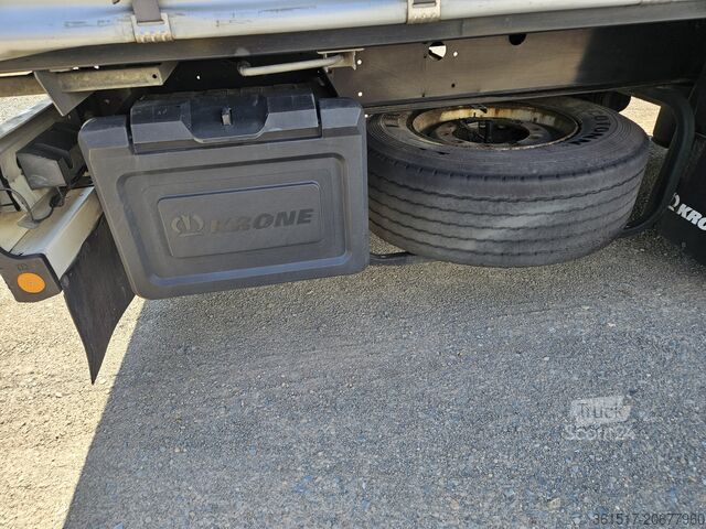 Auflieger mit Pritsche & Plane Krone SDP 27 eLB4-CS Innen 2.780mm