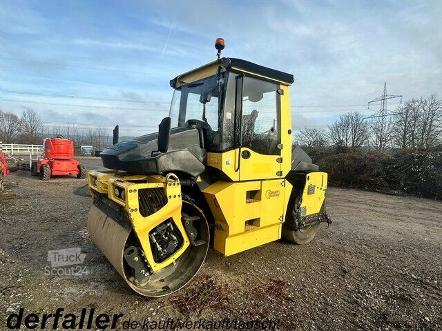 Cilindru compactor cu tambur simplu Bomag BW 154 Tandemwalze