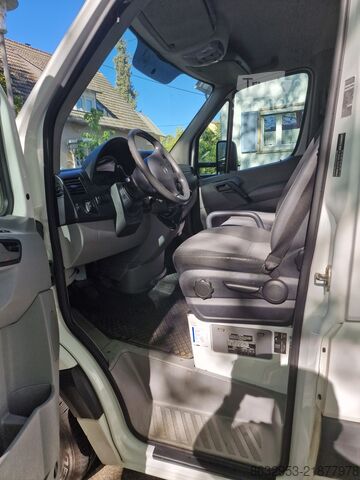Skriňová dodávka Mercedes-Benz Sprinter 516