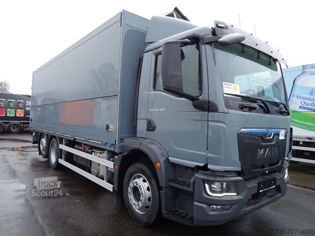 LKW mit Getränkeaufbau MAN 26.320 TGM*8 m Schwenkwand*2,5 to LBW*NLA*Kamera