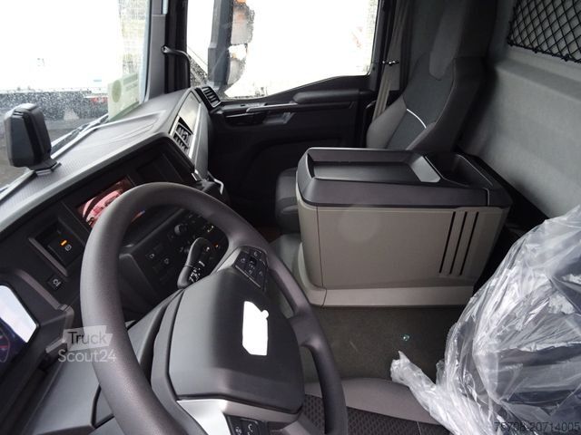 LKW mit Getränkeaufbau MAN 26.320 TGM*8 m Schwenkwand*2,5 to LBW*NLA*Kamera