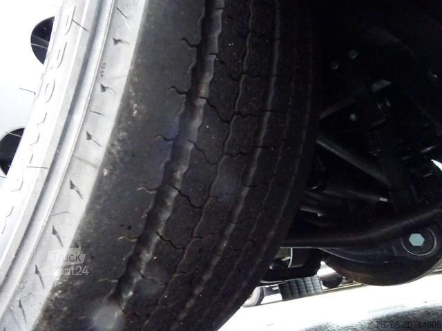 LKW mit Getränkeaufbau MAN 26.320 TGM*8 m Schwenkwand*2,5 to LBW*NLA*Kamera