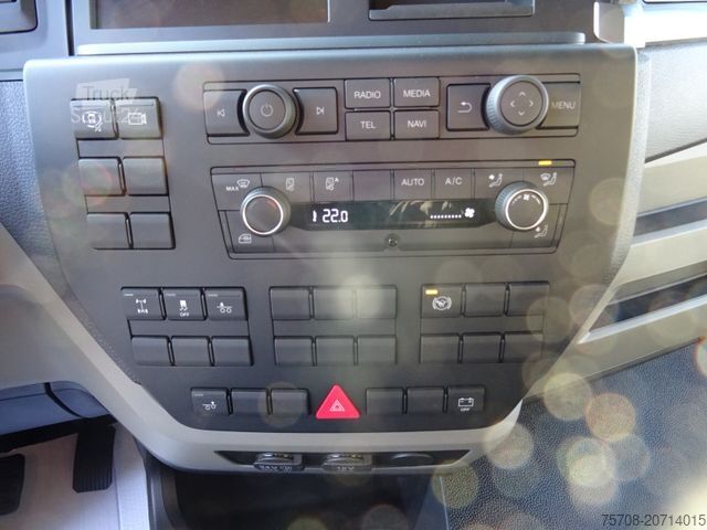 LKW mit Getränkeaufbau MAN 26.320 TGM*8m SafeServer*Lift/Lenk*2,5to LBW*NEU