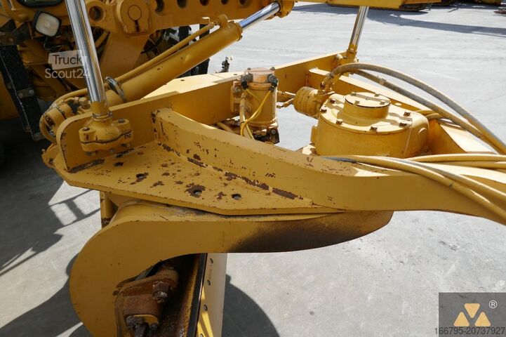 Greyder Caterpillar 140H