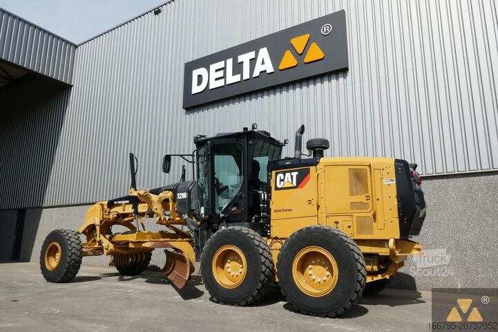 Greyder Caterpillar 12M3