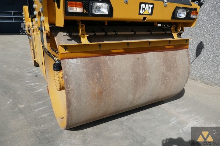 Tandem silindir Caterpillar CB10