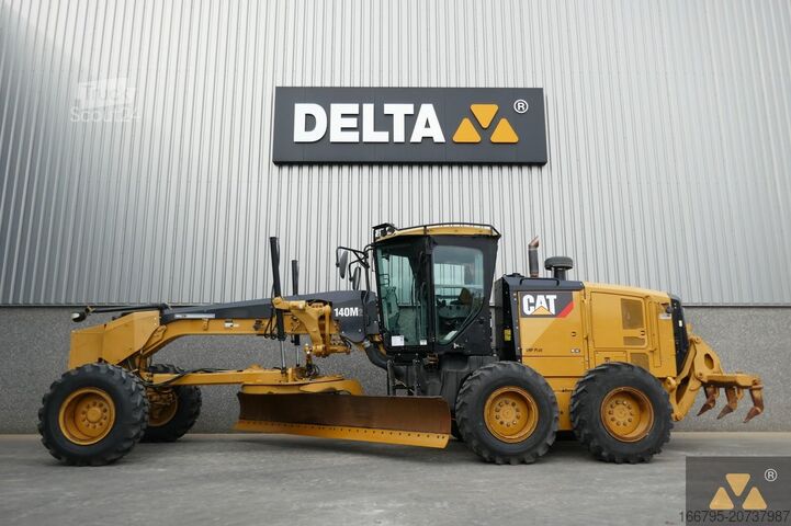 Greyder Caterpillar 140M2