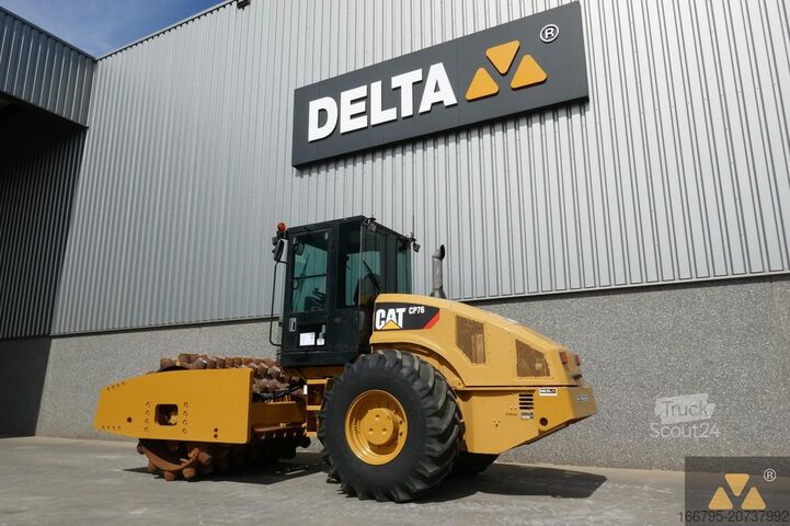 Tek tamburlu silindir Caterpillar CP76