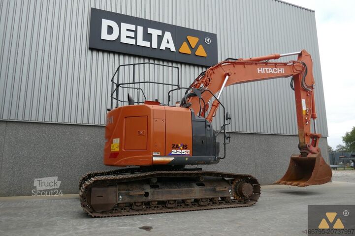 Rupsgraafmachine Hitachi ZX225USLC-6