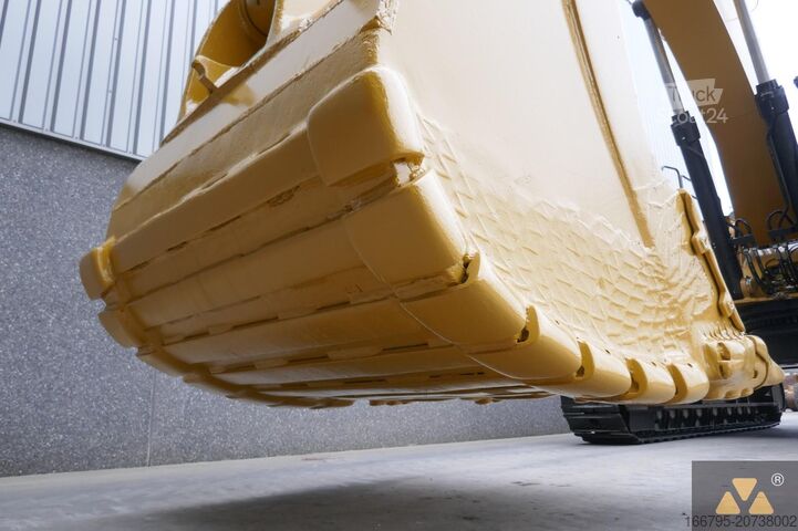 Paletli ekskavatör Caterpillar 352F