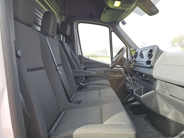 High-roof van MERCEDES-BENZ SPRINTER 315 L3H2 Mbux Airco Eur6