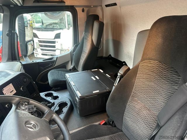 Gru montata su autocarro MERCEDES-BENZ Antos 2646 Baustoff Atlas 206.3 Lift/Lenk AHK