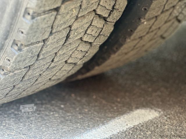 Gru montata su autocarro MERCEDES-BENZ Antos 2646 Baustoff Atlas 206.3 Lift/Lenk AHK
