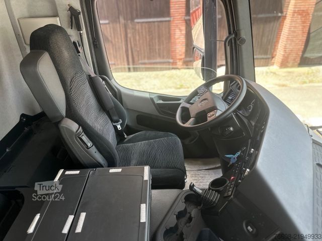 Gru montata su autocarro MERCEDES-BENZ Antos 2646 Baustoff Atlas 206.3 Lift/Lenk AHK
