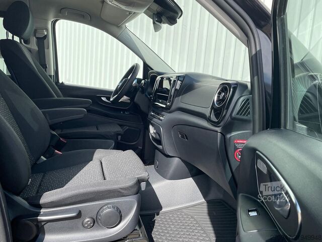 Microbuz MERCEDES-BENZ Vito 116 Tourer PRO 4x4 lang STANDHZ DISTRONIC