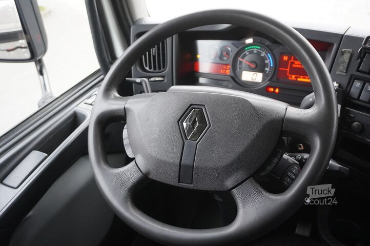 Flatbed truck with crane Renault C280 DTI 8 / FASSI crane 5.6T / 560 mth