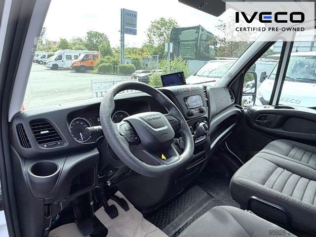 Laatikkoauto IVECO 35C16H, Klima, DAB, Rückfahrkamera