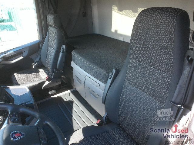 Lielapjoma vilcējs Scania R 450 A4x2EB
