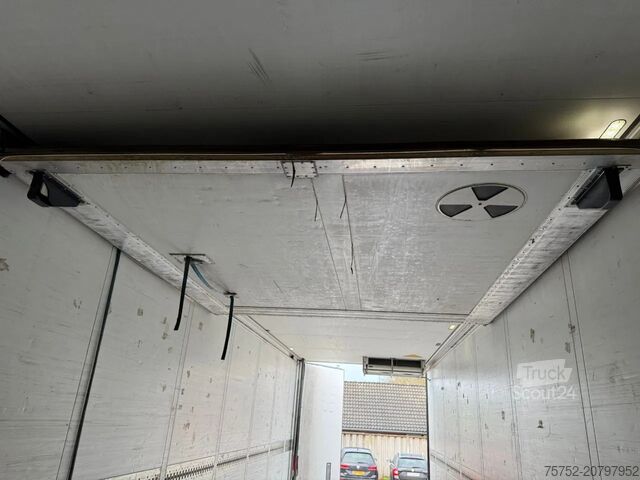 Transport refrigerat/congelat Schmitz Cargobull Carrier Vector 1950MT Multi temp Dual Zone 1 Li...