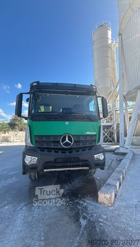 φορτηγό αντλίας σκυροδέματος Mercedes-Benz Arocs 3246