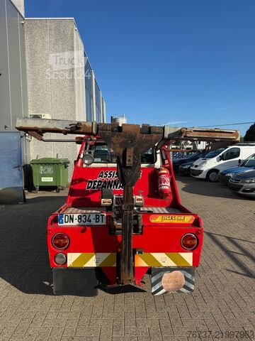 Veículo de recuperação Toyota LANDCRUISER **RECOVERY TRUCK-WINCH**