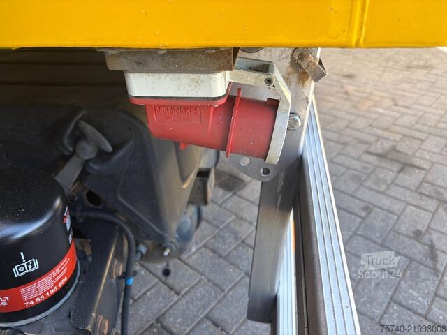 Kyld/fryst transport Renault Midlum 220 DXI + CARRIER XARIOS 600  + EURO 5 +...